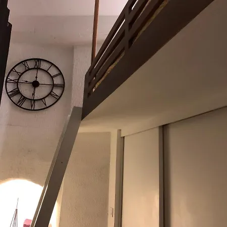 Διαμέρισμα Du Vieux *