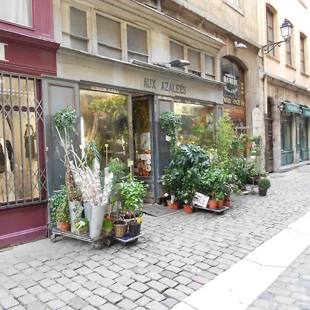 Du Vieux Apartment